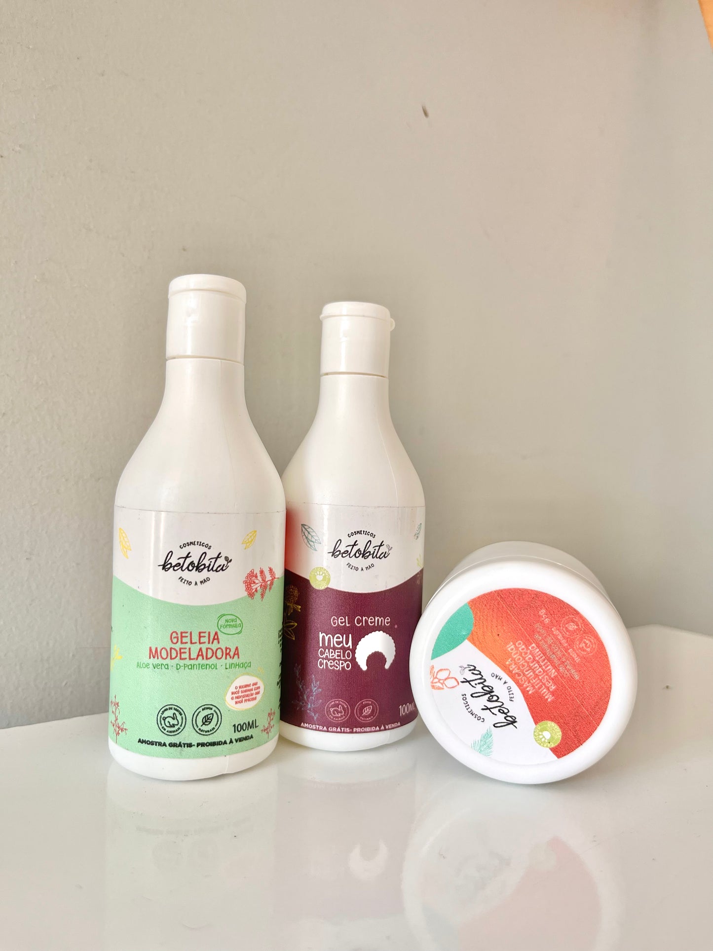 3 MINIATURAS 100 ML CADA BRINDE